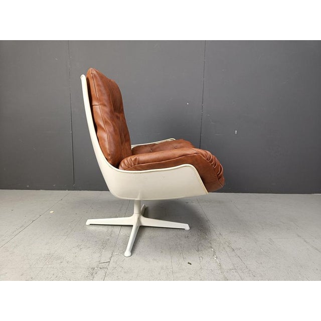 Space Age Swivle Chair with Fiberglass, 1960s For Sale - Image 9 of 13