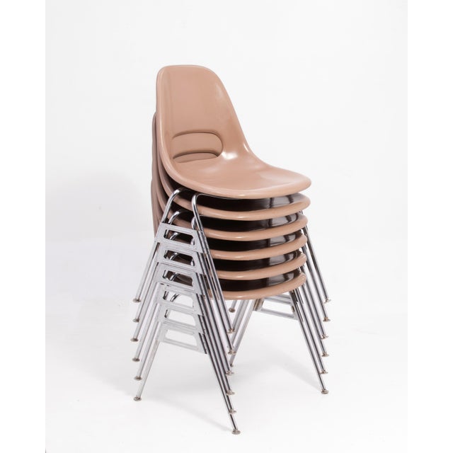 Krueger Metal Products Fiberglass Stacking Chairs Taupe Sand Tan a Set of Seven For Sale In Philadelphia - Image 6 of 15
