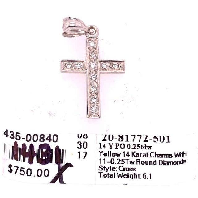 Metal 14 Karat White Gold and Diamond Religious / Crucifix Pendant For Sale - Image 7 of 7