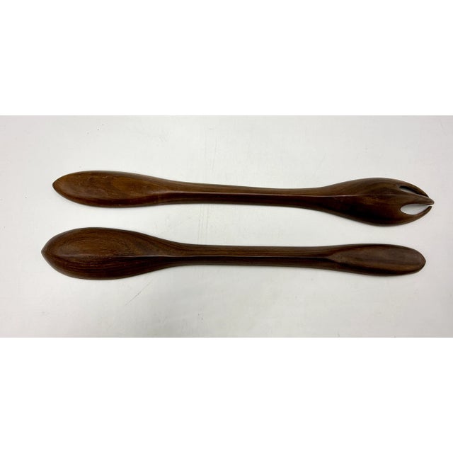 Late 20th Century MCM Carved Teak Wood Mop Inlay Salad Spoon Fork Set Vintage For Sale - Image 9 of 10
