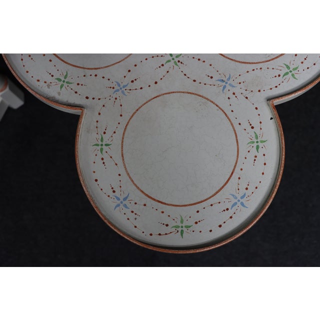 Folk Art Pair of Vintage Hand-Painted Tri-Lobe Accent Tables For Sale - Image 3 of 13