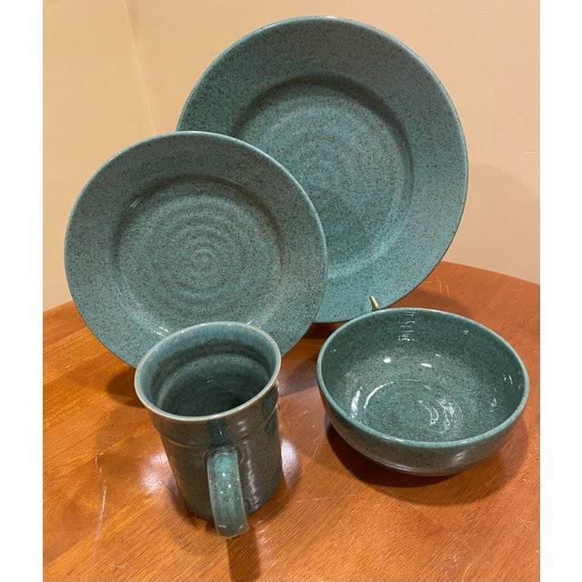 Produced for only two years, this Hunter Green Potter’s Craft line of stoneware from Mikasa is rare. Set includes four...