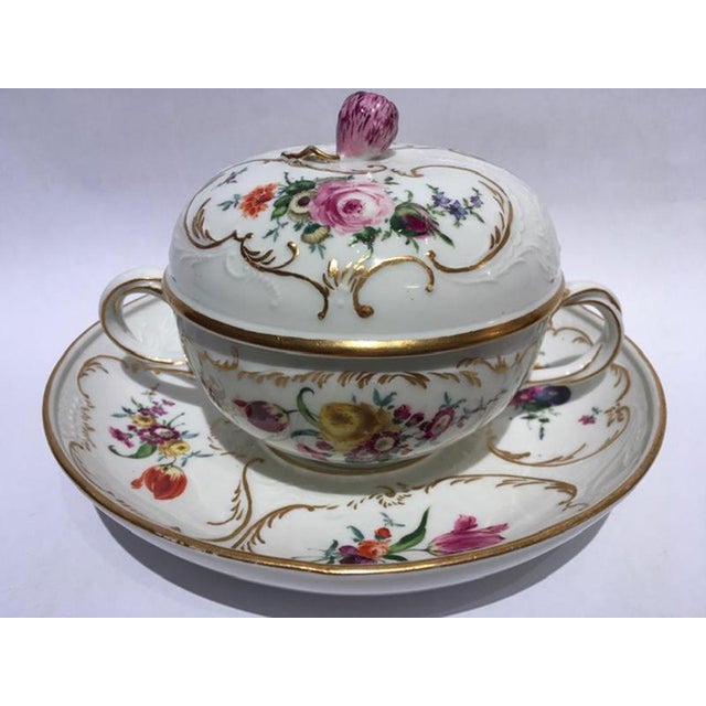 Mid-19th Century Golden Porcelain Covered Cup from Meissen, Set of 3 For Sale - Image 4 of 18