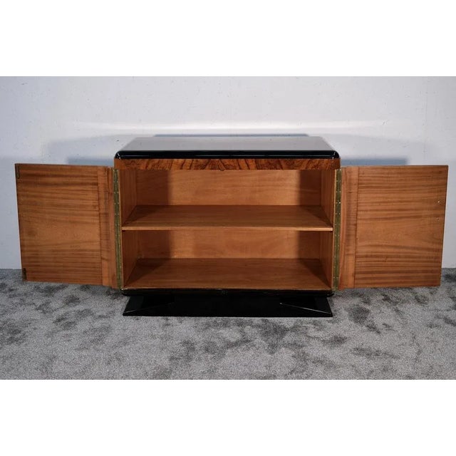 Black Small Art Deco Sideboard in Walnut with Black High-Gloss Lacquer Accents, 1930s For Sale - Image 8 of 10