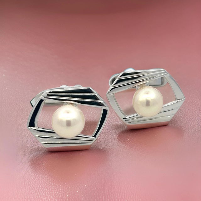 Metal Mikimoto Estate Akoya Pearl Cufflinks Silver 7.5 mm, 2 pieces For Sale - Image 7 of 11