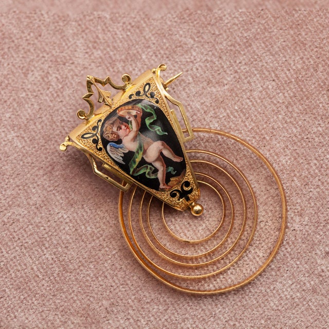 Antique Victorian Enamel Cherub Earrings and Brooch Set in 18k Gold C. 1900 For Sale In New York - Image 6 of 12