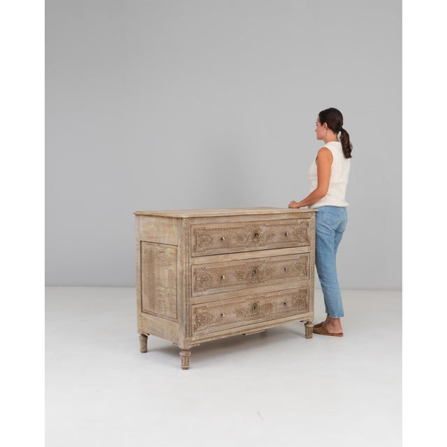19th Century French Gustavian Oak Chest of Drawers For Sale - Image 9 of 18