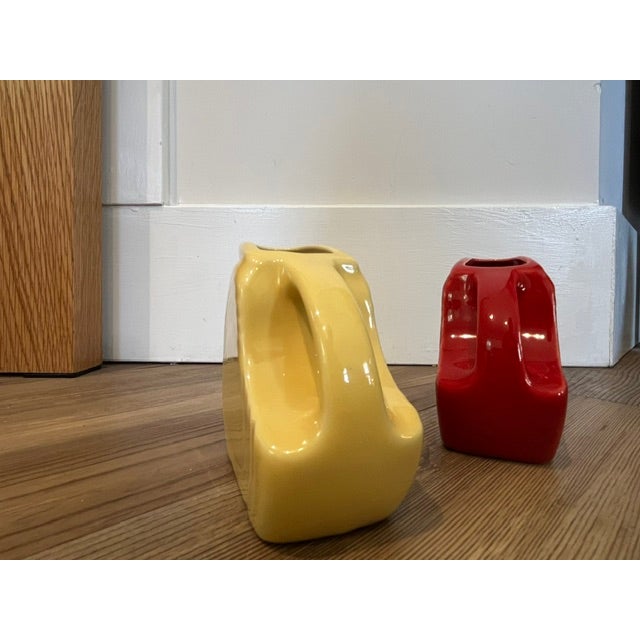 1980s 1980s Art Deco Fiesta Mini Disc Pitchers - Pair For Sale - Image 5 of 10