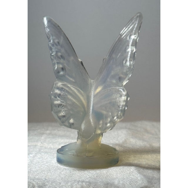 Sabino Art Glass Circa 1930s Vintage Sabino Paris France Butterfly, Swan and 2 Mini Birds Opalescent Figures, Signed- 4 Pieces For Sale - Image 4 of 12