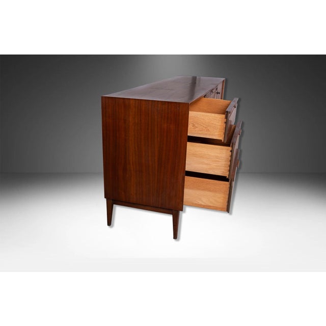 Wood 1960s American of Martinsville MidCentury 9 Drawer Dresser Credenza For Sale - Image 7 of 11