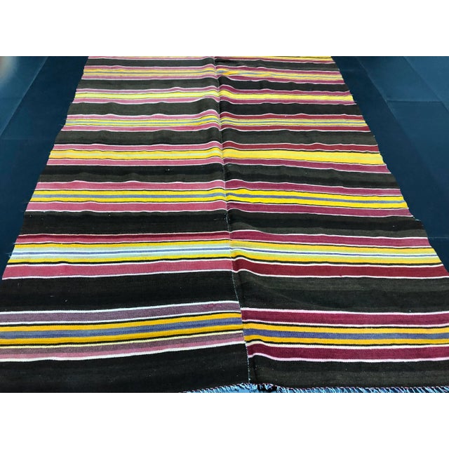 Textile 1960s Vintage Bohemian Turkish Traditional Stripe Kilim Rug- 4'9" x7'9" For Sale - Image 7 of 11