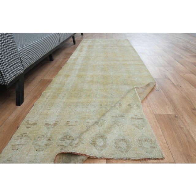 1970s 1970s Vintage Handmade Wool Cotton Turkish Beige Area Rug For Sale - Image 5 of 11