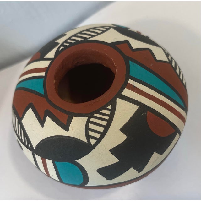 Vintage New Mexico Native American Signed Hand Crafted Ceramic Vase For Sale In Dallas - Image 6 of 8