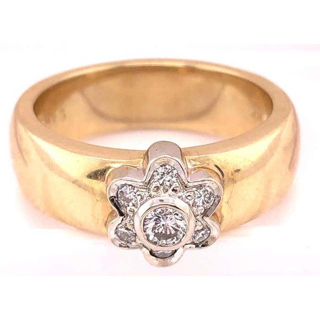 14 Karat Two-Tone Yellow and White Gold With Diamond Flower Ring 0.50 TDW, Size 6 For Sale - Image 11 of 12