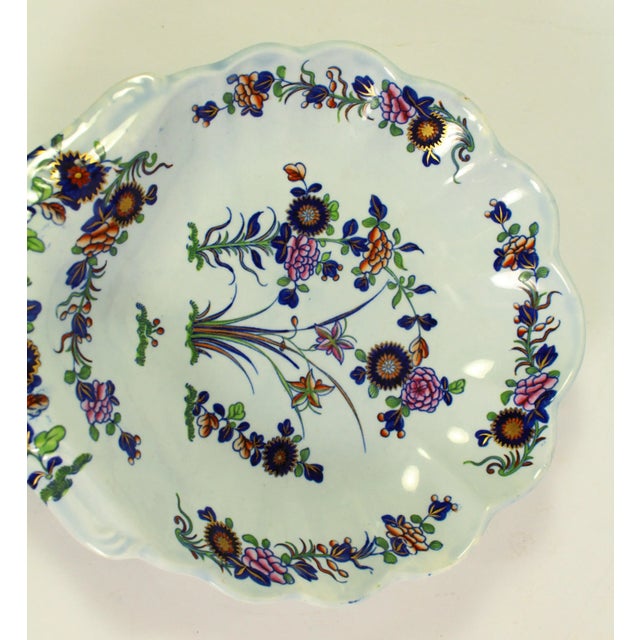 White Circa 1820 Regency / Georgian Spode Pearlware Dish, Shell Shaped Chinese Flowers For Sale - Image 8 of 12