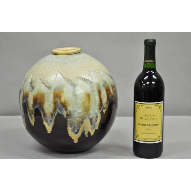 Vintage Mid Century Modern Brown Drip Glazed Bulbous Japanese Studio Vase Signed For Sale - Image 12 of 12
