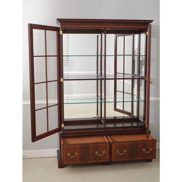 Traditional Henkel Harris Model 2302 Mahogany Curio Cabinet For Sale - Image 3 of 18