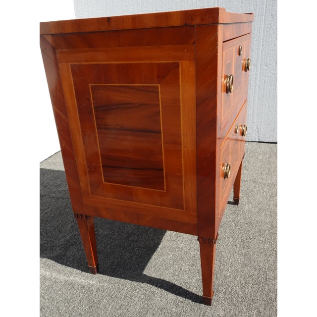 Vintage Alfonso Marina Brown Side Table ~ Neoclassical Design Inlays Entry Table For Sale In Los Angeles - Image 6 of 13