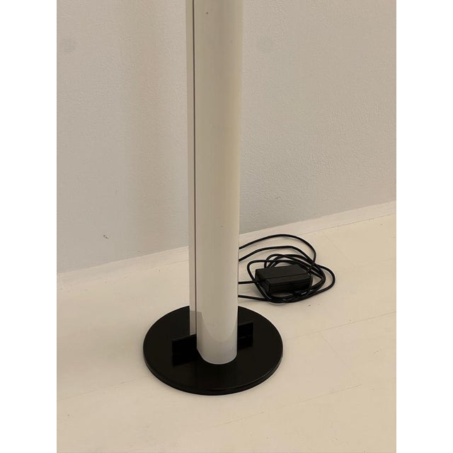1970s Megaron Floor Lamp by G. Frattini for Artemide, 1970s For Sale - Image 5 of 9