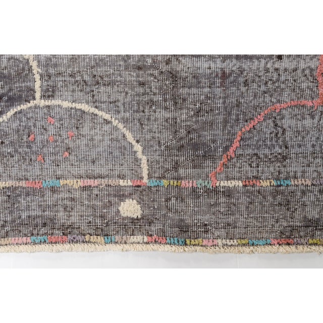 1950s Minimalist Geometric Pattern Vintage Rug For Sale - Image 5 of 10