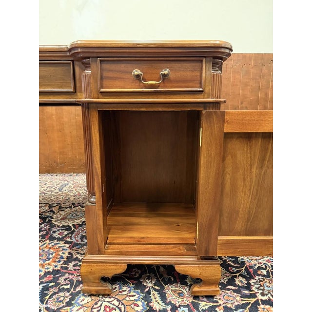 English Desk in Red Leather For Sale - Image 15 of 18