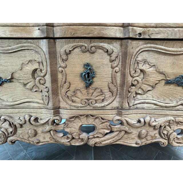 French Bleached Oak Chest of Drawers, 1860 For Sale - Image 11 of 12