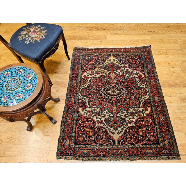 Textile 19th Century Persian Farahan Sarouk Rug, Hand-Knotted Wool, Floral Medallion Pattern, Ivory & Red, 4x5 For Sale - Image 7 of 15