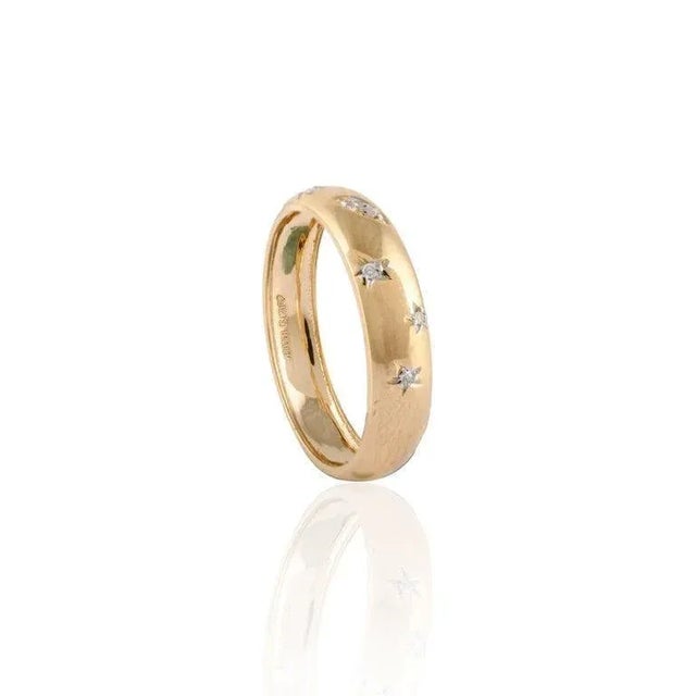Contemporary Diamond Studded Celestial Ring in 18kt Solid Yellow Gold Ring Size 6.5 (All Sizes Available) For Sale - Image 3 of 13