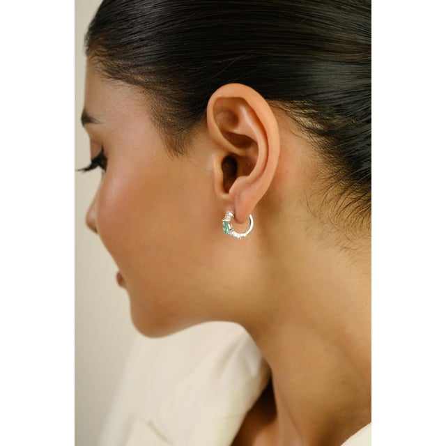 Trendy Pear Cut Emerald & Diamond Huggie Hoop Earrings in 14k Gold Fine Jewelry- A Pair For Sale In New York - Image 6 of 12