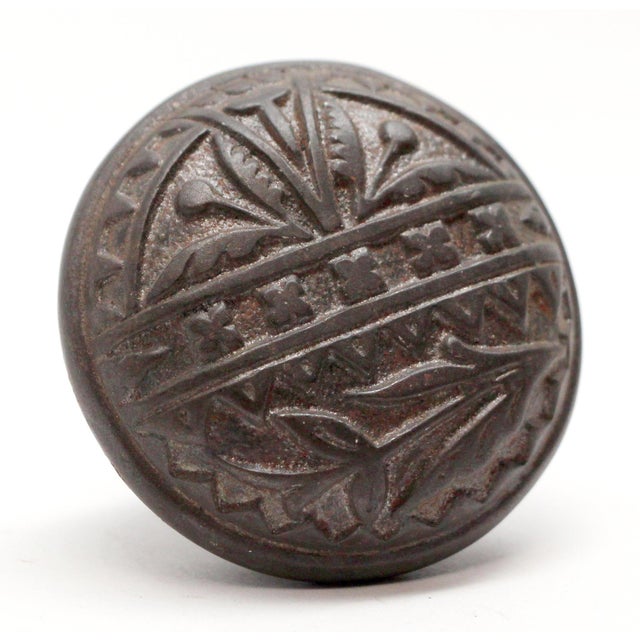 This Vernacular style asymmetrical knob was made by Britten Graham & Mathess in the 1880 catalog. It is part of the...