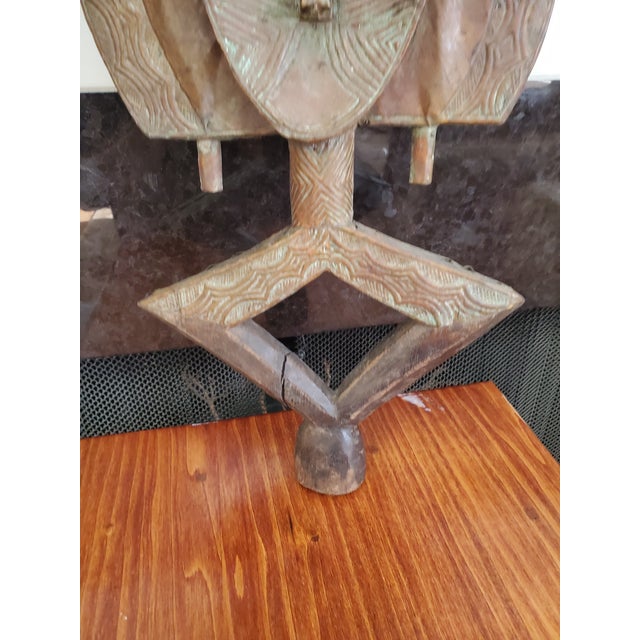 20th C. African Tribal Art Kota Mbulu-Ngulu Reliquary Figure For Sale - Image 9 of 10