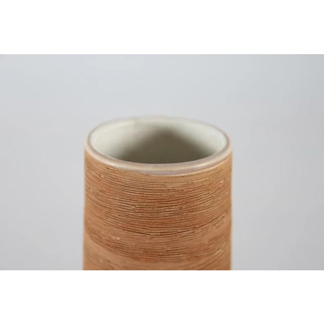 1960s Italian Fratelli Fanciullacci Vase with Embossed Decoration of Fantasy Animals, 1960s For Sale - Image 5 of 10