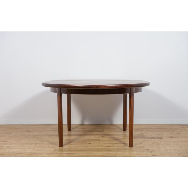 Mid-Century Round Extendable Dining Table, United Kingdom, 1960s For Sale - Image 10 of 16