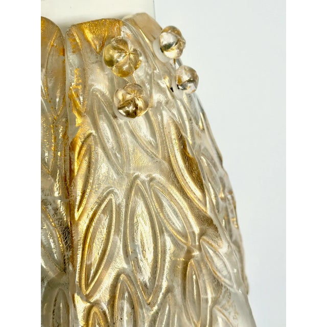 Glass Single Murano Glass Clear & Gold Leaf Wall Sconce For Sale - Image 7 of 12