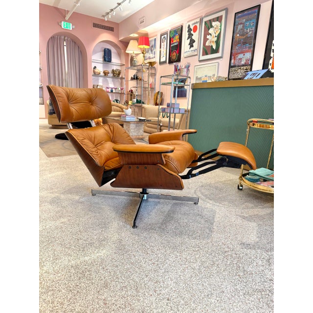 Mid-Century Modern Vintage Cognac Leather Recliner Chair by Plycraft For Sale - Image 3 of 12