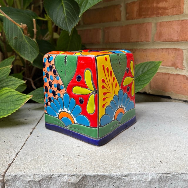 Hand Painted Mexican Talavera Ceramic Tissue Box Cover For Sale In Chicago - Image 6 of 9