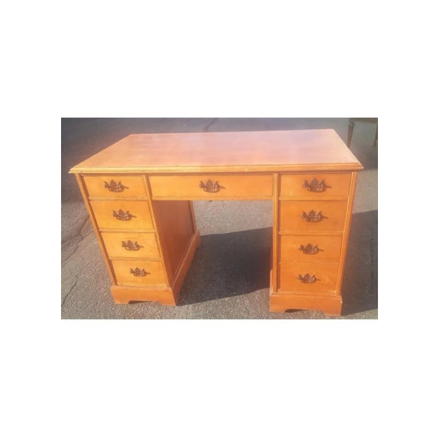 Ethan Allen Classic Manor Solid Maple 8-Drawer Partners Desk Writing Desk, Circa 1950s For Sale - Image 11 of 11