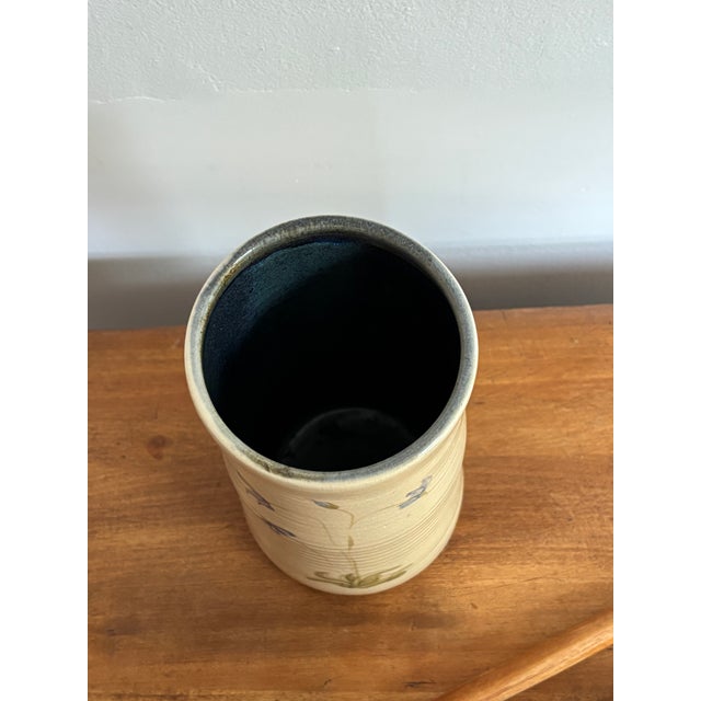 Cream Late 20th Century Studio Pottery Utensil Holder, Signed by Artisan For Sale - Image 8 of 10