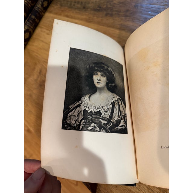 Paper Antique 1890s Lorna Doone 2-Volume Gilt Set With Original Dust Jackets - Pair For Sale - Image 7 of 16
