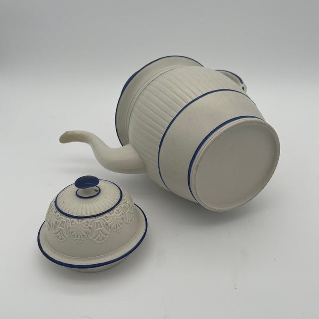Ceramic Early 19th Century Regency Period Castleford Coffee Pot For Sale - Image 7 of 8