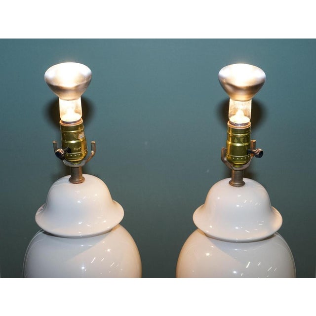Vintage Cream Porcelain Lamps, 1970s, Set of 2 For Sale - Image 3 of 16