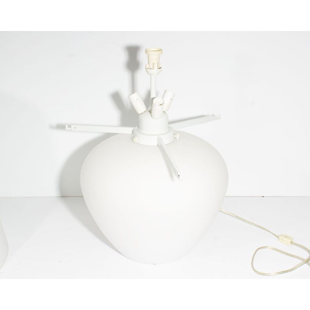 Contemporary Late 20th Century Vistosi “Naxos” Italian Glass Table Lamp For Sale - Image 3 of 10