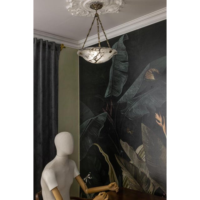 Black French Art Deco White Alabaster Pendant Light with Dark Veining, 1920 For Sale - Image 8 of 18