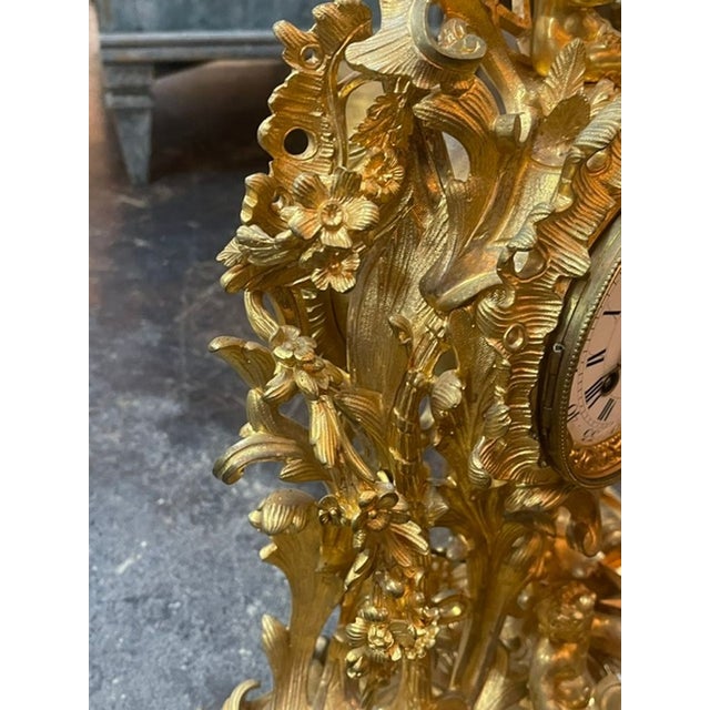 19th C. French Louis XV Bronze Dore’ Mantle Clock For Sale In Dallas - Image 6 of 9