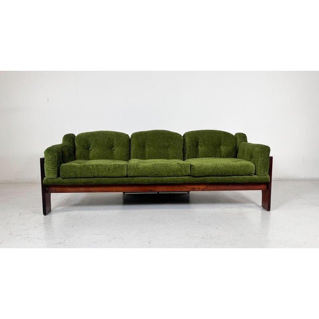 Wood Mid-Century Oriolo Sofa attributed to Claudio Salocchi for Luigi Sormani, 1960 For Sale - Image 7 of 8