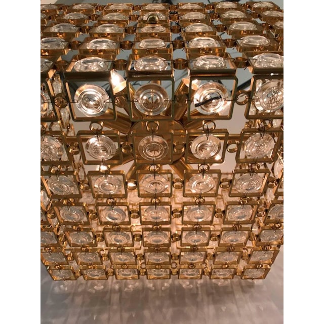 Italian 1970s Sciolari Gold and Crystal Disk Geometric Cube Chandelier For Sale - Image 9 of 10