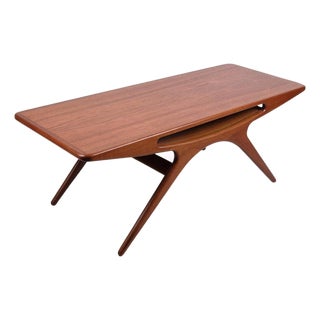 Model Smilet Coffee Table in Teak by Johannes Andersen for CFC Silkeborg, 1960s For Sale