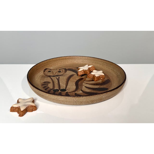 Studio Ceramic Art Plate with Cat Motif from Sgrafo Modern, 1960s For Sale - Image 6 of 9
