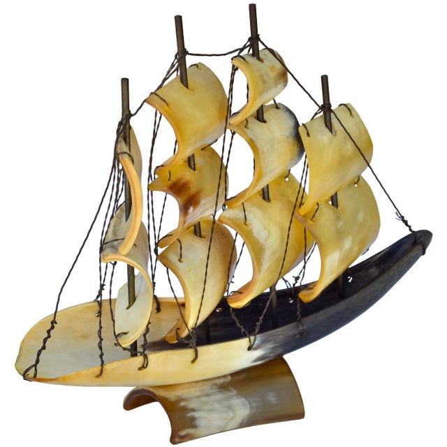 American Mid 20th Century Handcrafted Natural-Horn Hues Americana Ship Accent For Sale - Image 3 of 5
