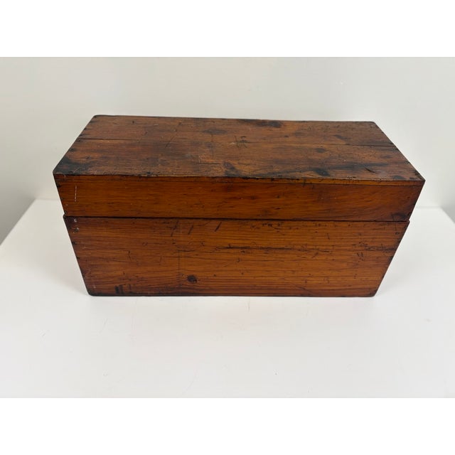 Early American Primitive Pine Lift-Top Storage Box | 19th Century Farmhouse Blanket or Document Box For Sale - Image 4 of 15